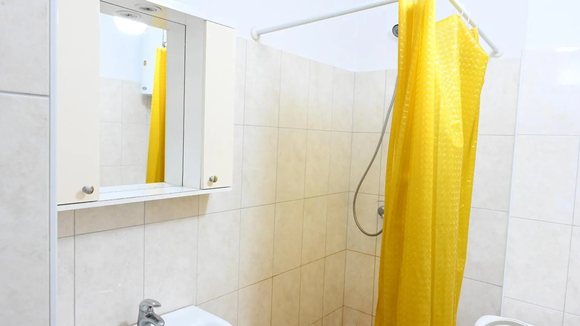 Holiday Apartments - Shëngjin